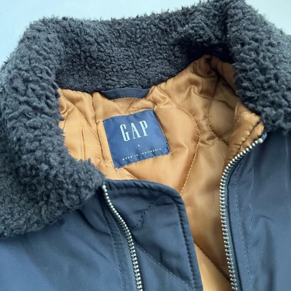 Gap men’s navy bomber jacket with sherpa collar - Picture 2 of 13